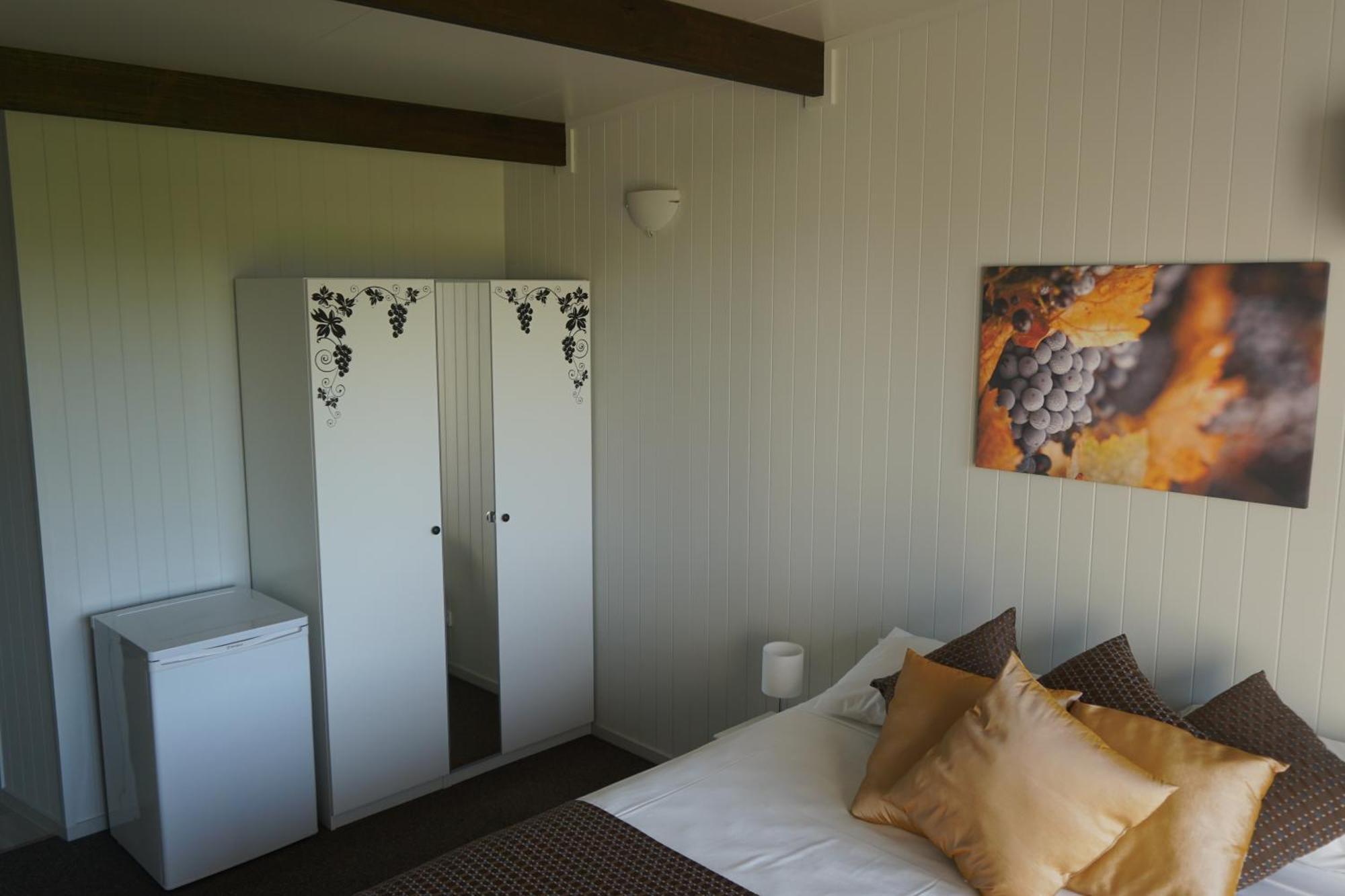 Narangba Motel Eksteriør bilde